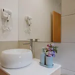 888 Hostel&suites Aparthotel