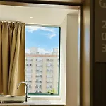 888 Hostel&suites Aparthotel