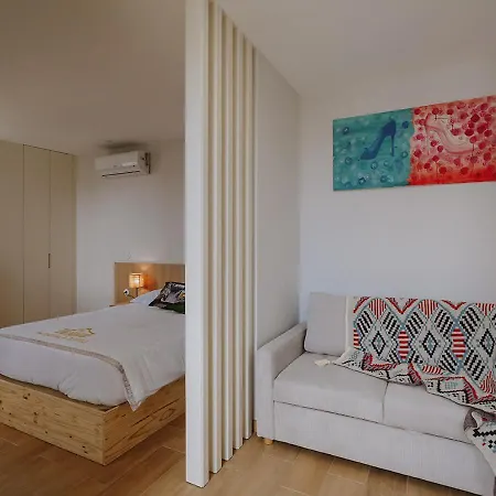 Aparthotel 888 Hostel&suites